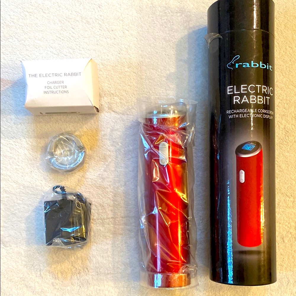 Rabbit Electric Rabbit rechargeable corkscrew NIB - Picture 3 of 15